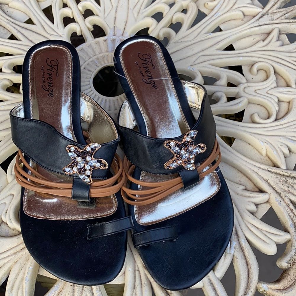 Avanti sandals sz. 6